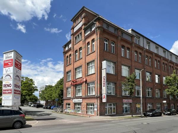 Stadtteilzentrum von der B247